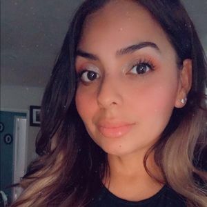 Meet your Posher, Christy